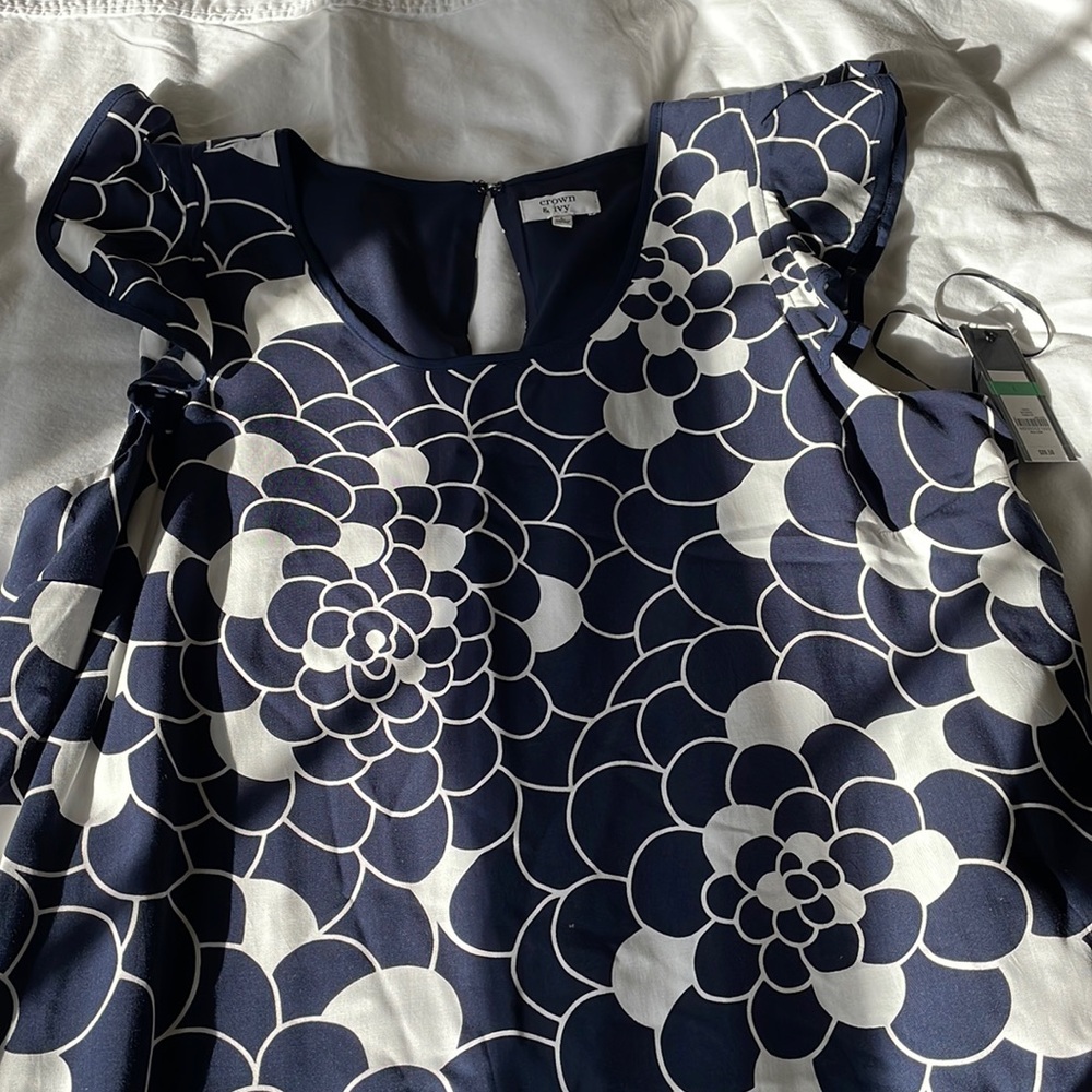 Crown and Ivy navy and white floral dress
